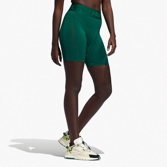 IVY PARK Mesh Side Panel Athletic Shorts - Picture 4 of 10